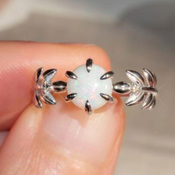 🔥Dainty Opal CZ Silver Plated Beautiful Fashion Trendy Ring forUNVN12033 - Picture 2 of 5